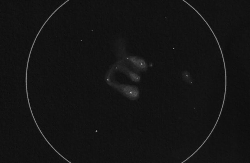 NGC 1977 – Schwer zu beobachten, der Running-Man-Nebel (Zeichnung)